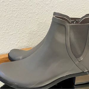 Lucky Brand rain boots for women gray size 12m